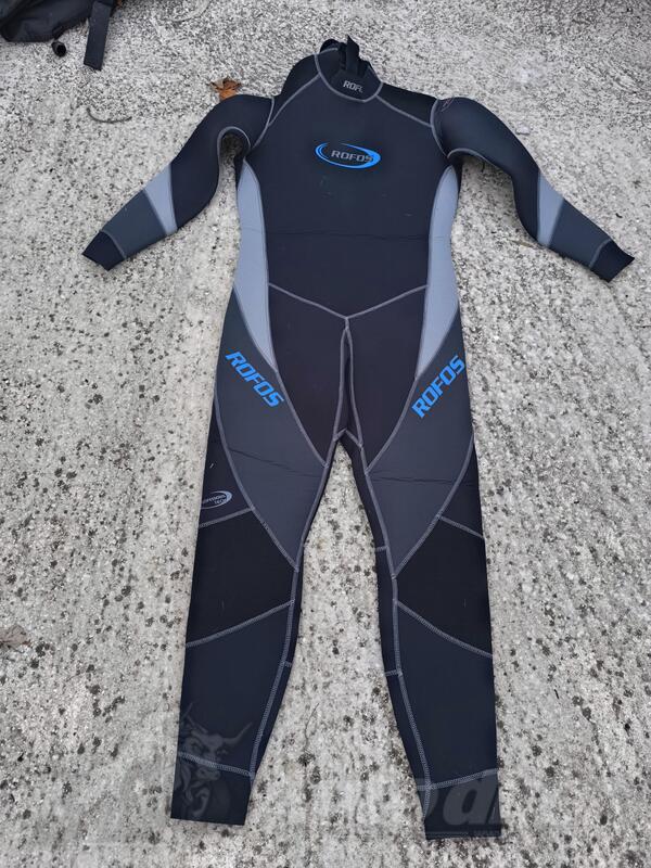 Odijelo - Oprema za ronjenje