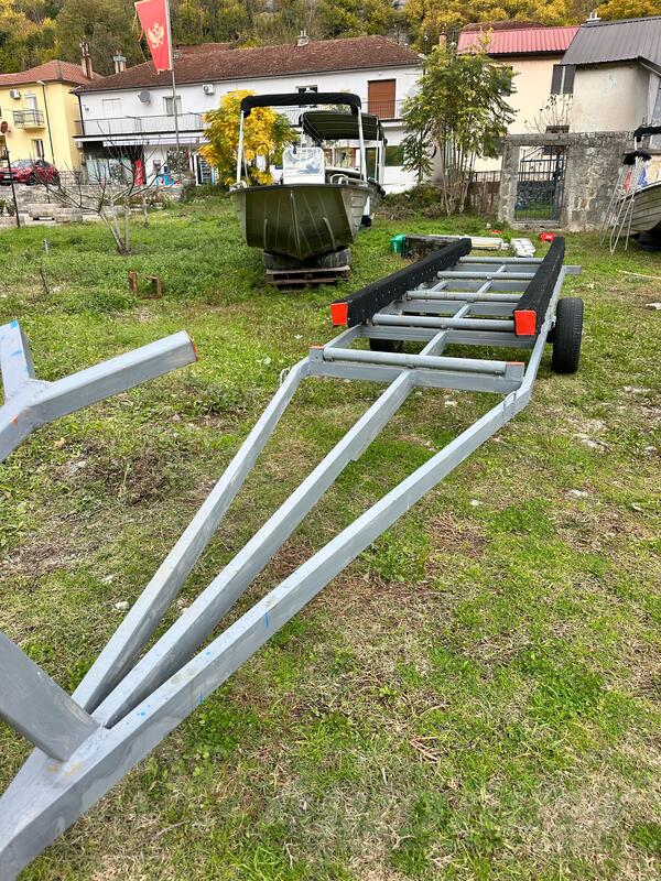 Prikolice za plovila