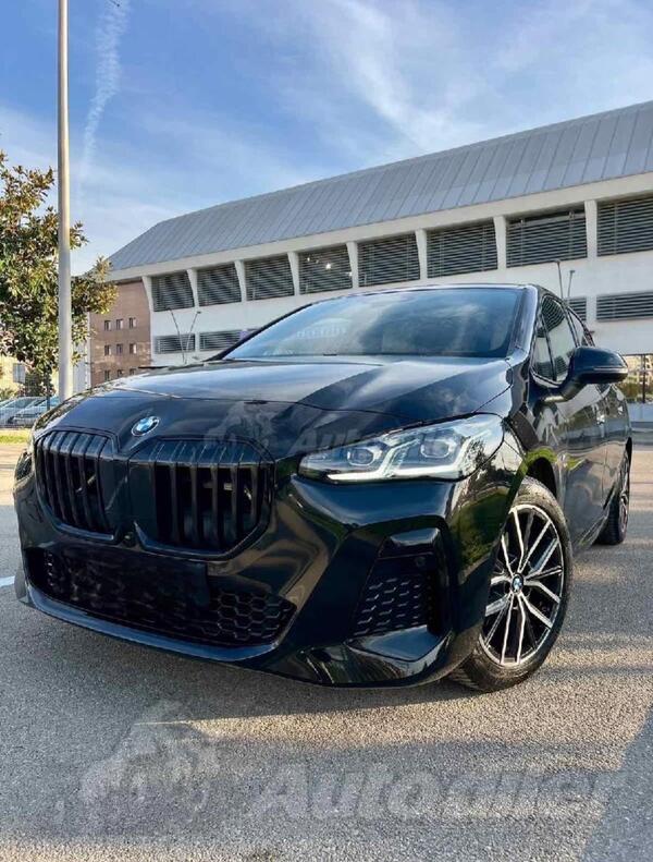 BMW - 218 Active Tourer - BMW 218 i