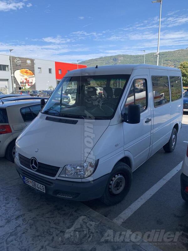 Mercedes Benz - 208 cdi