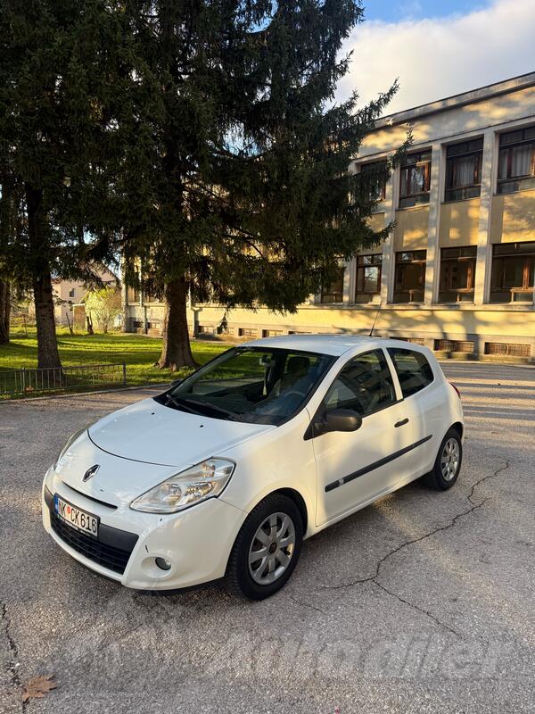 Renault - Clio - 1.5 dci