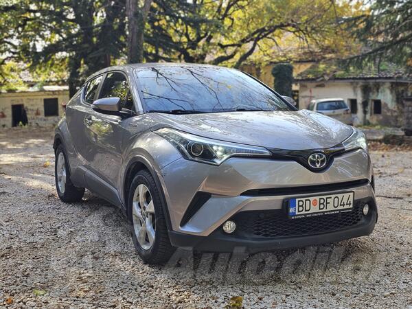 Toyota - C-HR - HYBRID 1.8