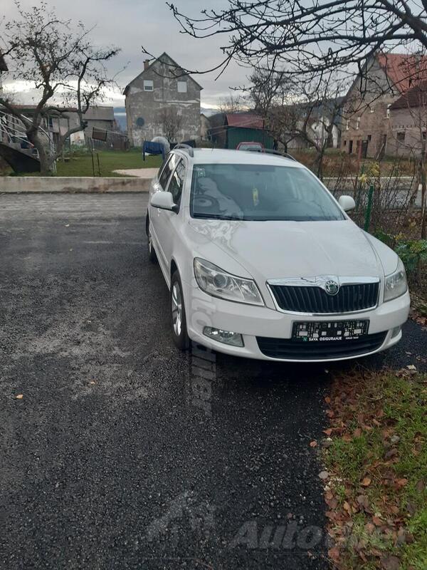 Škoda - Octavia - 1.6