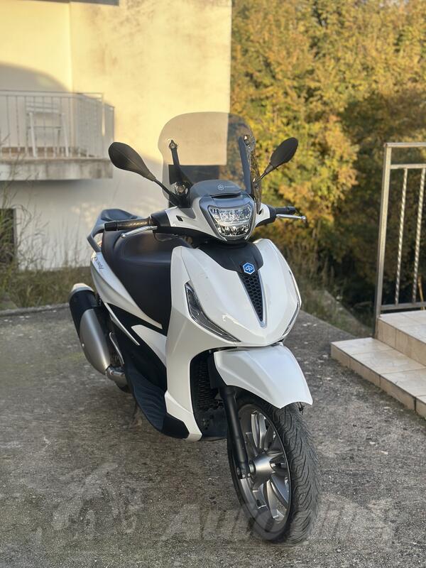 Piaggio - Beverly