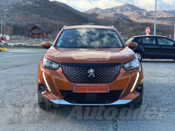 Peugeot - 2008 - 1.5 HDI ALLURE