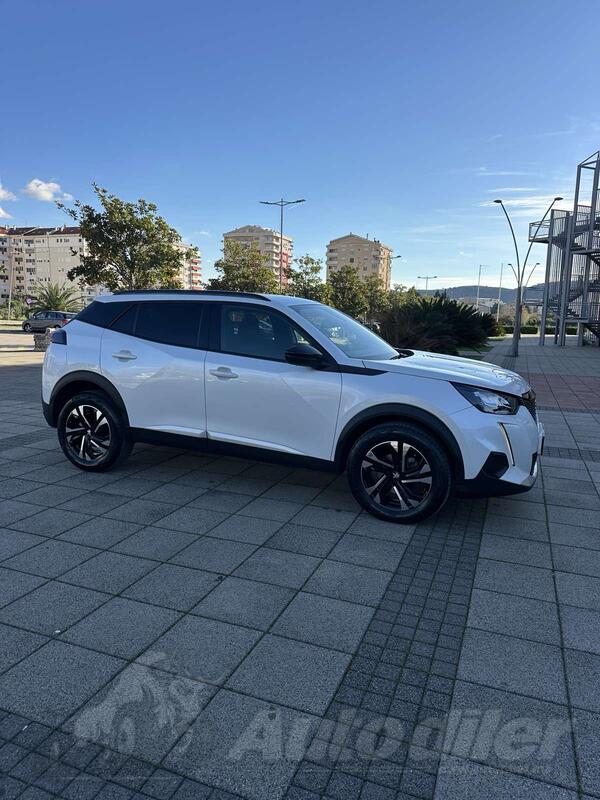 Peugeot - 2008 - 1.2 GT line