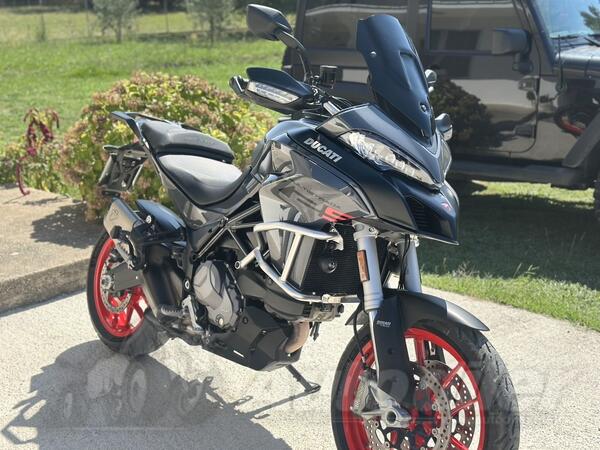 Ducati - Multistrada V2S