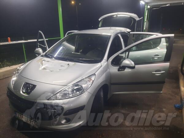 Peugeot - 207 - 1.6 hdi