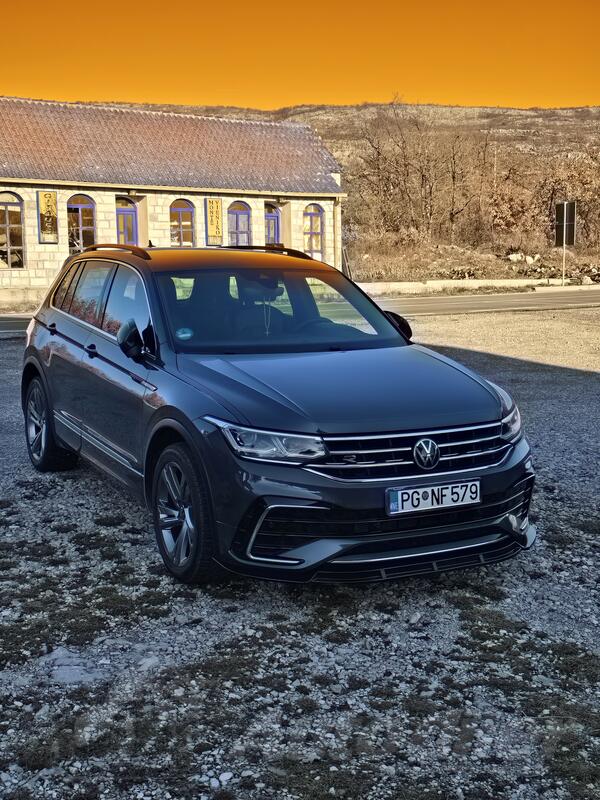 Volkswagen - Tiguan - 2.0 R-LINE