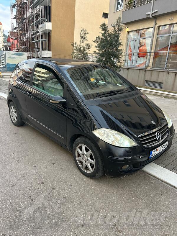 Mercedes Benz - A 180 - 2.0