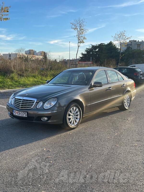 Mercedes Benz - 220 - 2.2 cdi