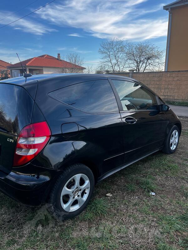 Mercedes Benz - A 180 - 2.0