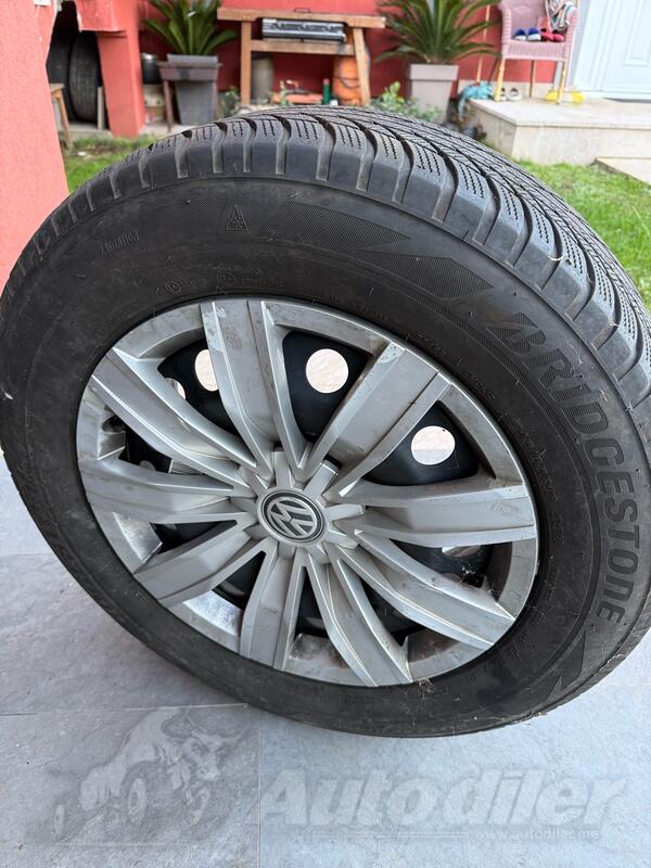 Fabričke felne i bridgestone gume