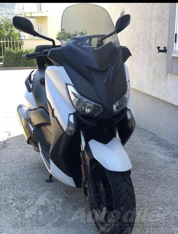 Yamaha - Xmax400