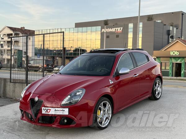 Alfa Romeo - Giulietta - 2.0 JTDm QV line