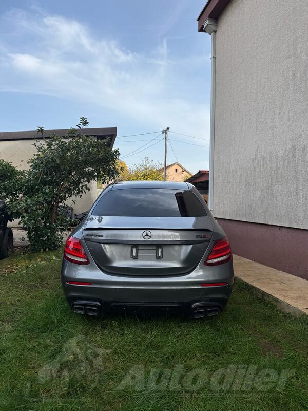 Mercedes Benz - E 220 - om654