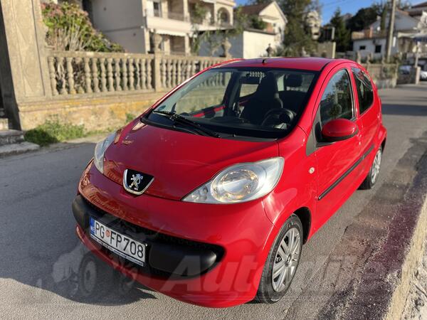 Peugeot - 107 - 1.0 benzin