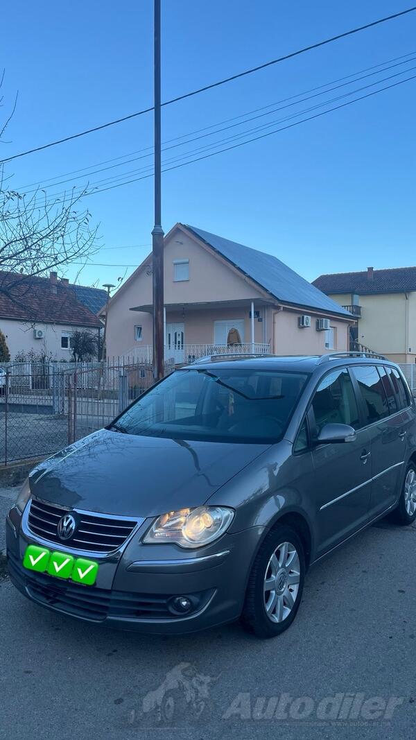 Volkswagen - Touran - 2.0tdi