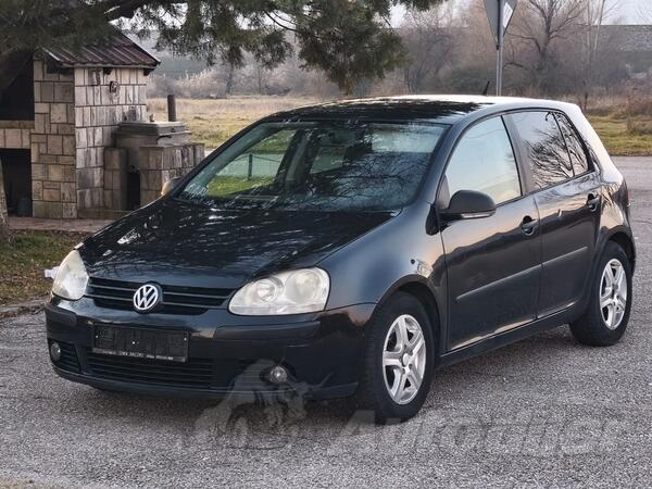 Volkswagen - Golf 5 - 1.6 FSI