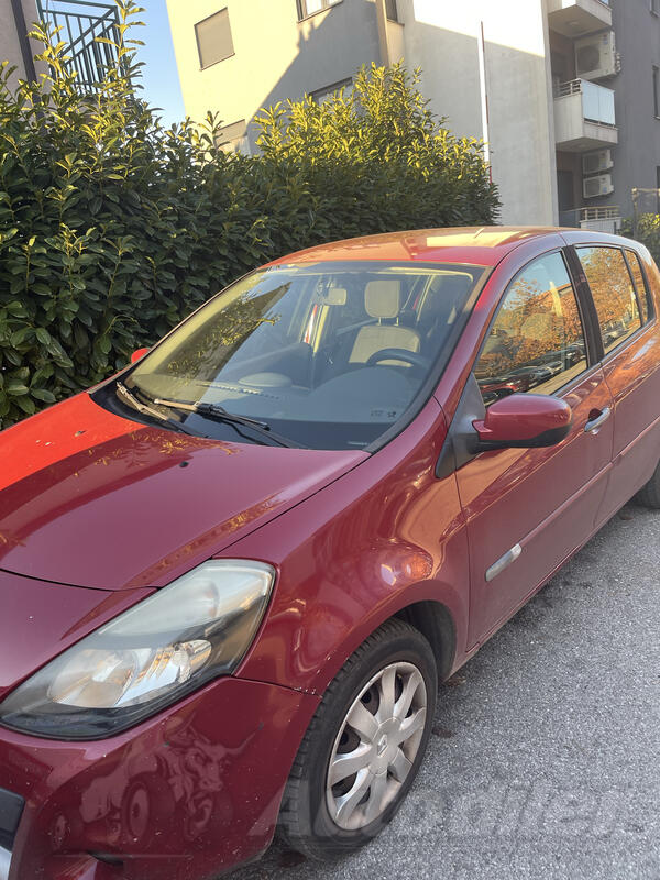 Renault - Clio
