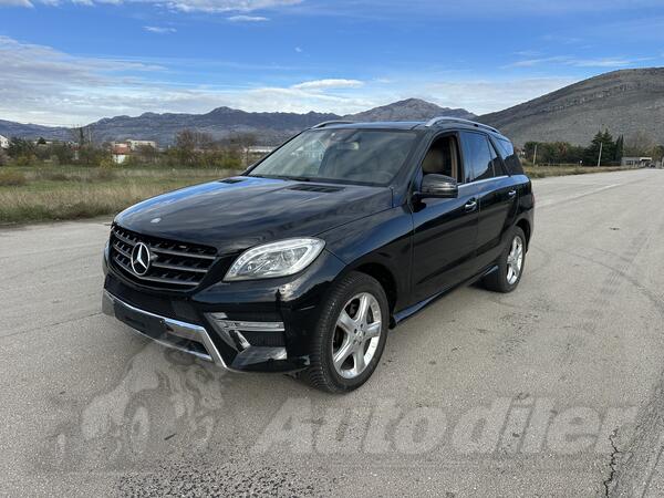 Mercedes Benz - ML 250 - 250
