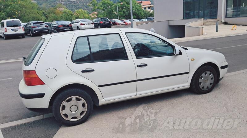 Volkswagen - Golf 4 - 1.4 16V