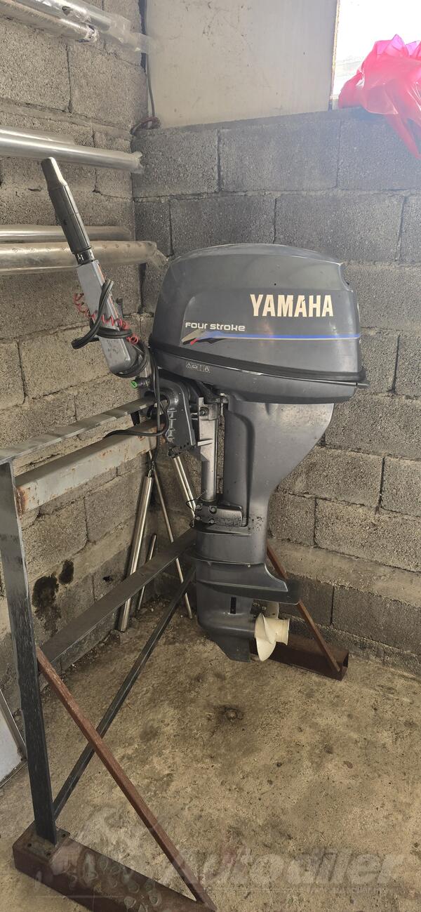 Yamaha - 15 konja duga osovina - Tekne motorları