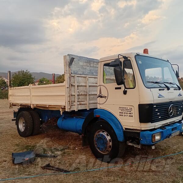 Mercedes Benz - 16 22