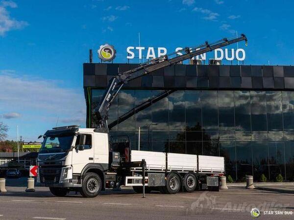 Volvo - FM 330 6x2 Hiab 192 E-5 HIPRO kamion s ravnom platformom + kran / STR-0422