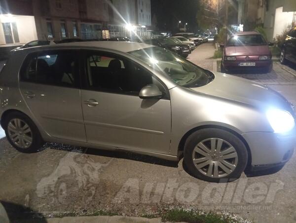 Volkswagen - Golf 5 - 2.0