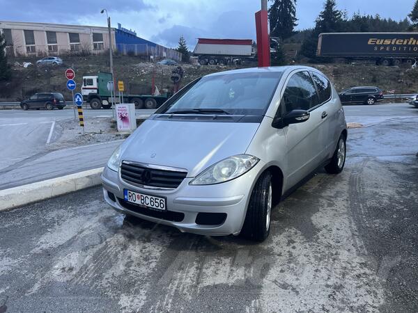 Mercedes Benz - A 180 - 2.0