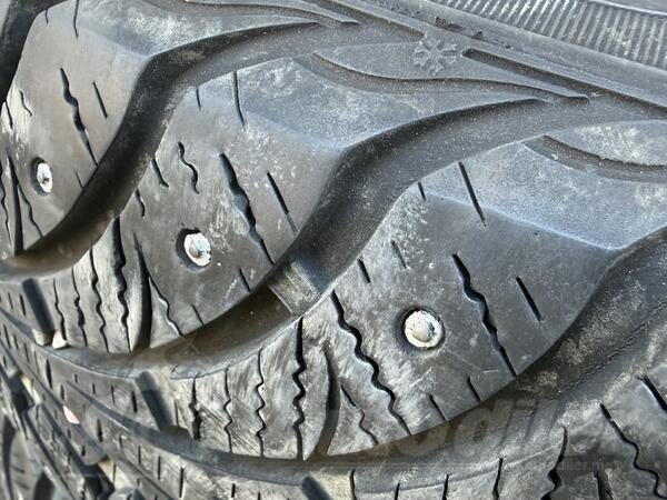 GoodYear - Ultra Grip Extreme - Zimska guma