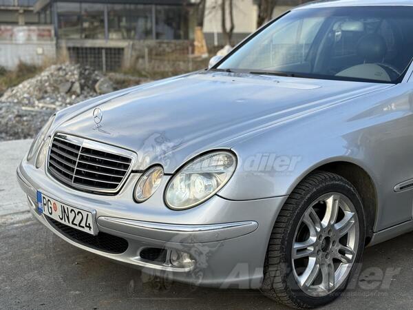 Mercedes Benz - E 220 - Cdi