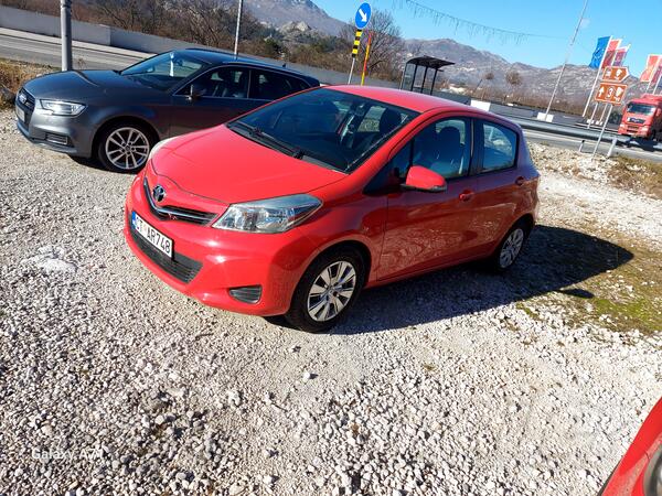 Toyota - Yaris - 1300