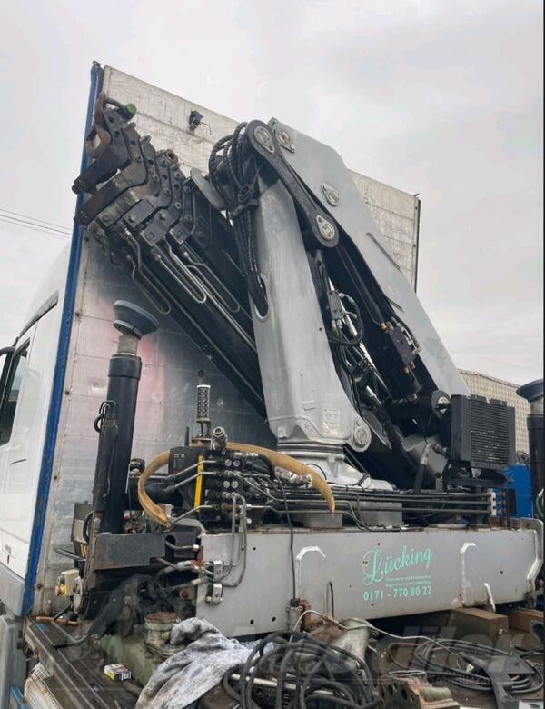 Mercedes Benz - stegovni