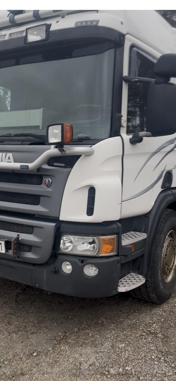 Scania - P400LB 6*2 HNB