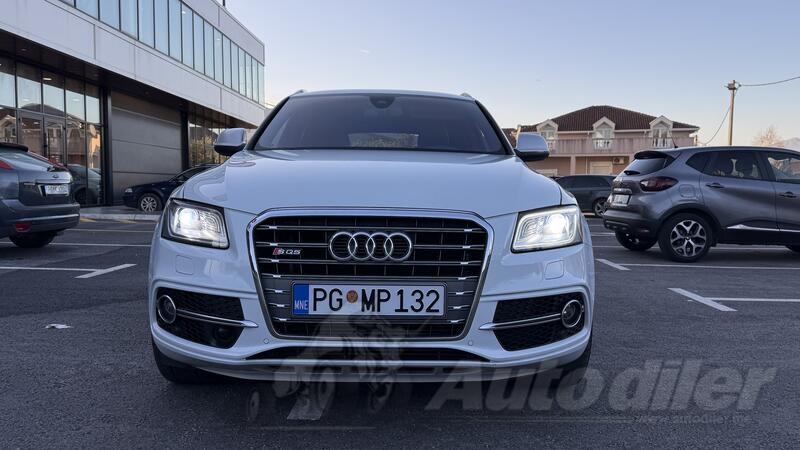 Audi - SQ5 - 3.0
