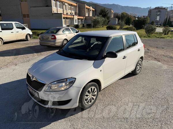 Škoda - Fabia - benzin
