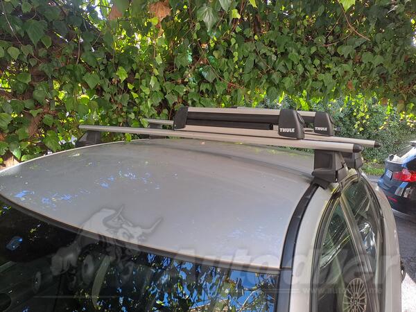 Krovni nosači, koferi, šatori i galerije