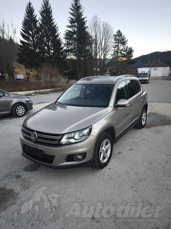 Volkswagen - Tiguan - DSG-4 Motion