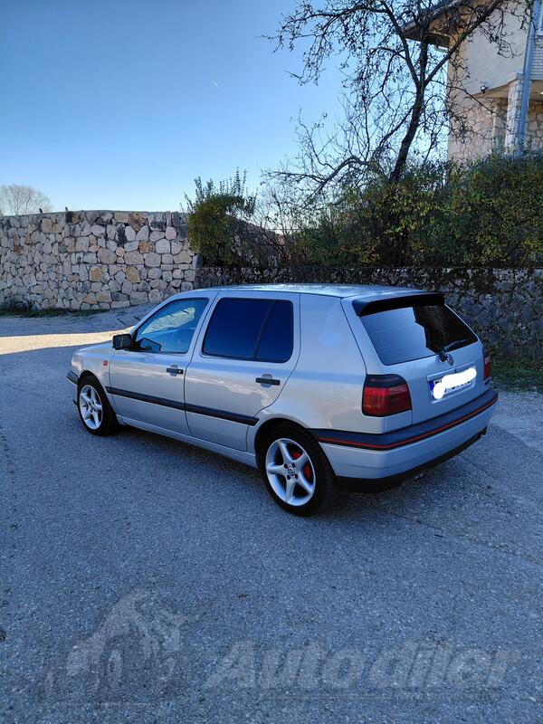 Volkswagen - Golf 3 - 1.6 74kw ben.sekvent plin