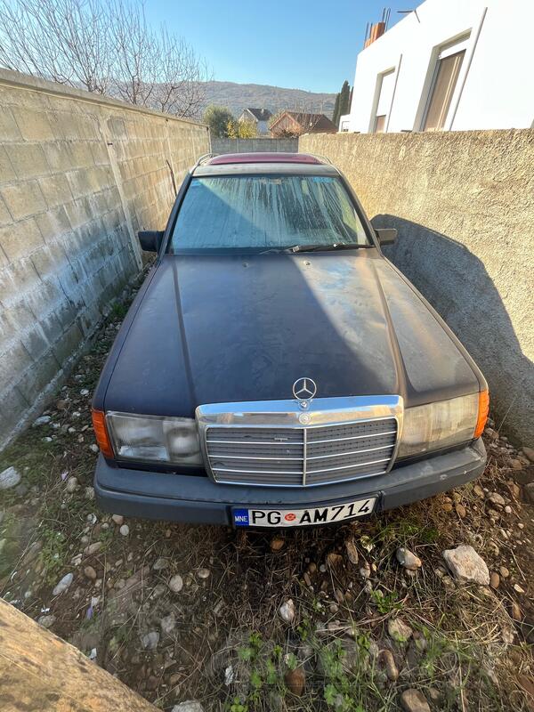 Mercedes Benz - 250 - 2.500