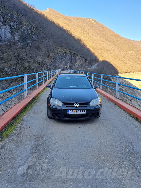 Volkswagen - Golf 5