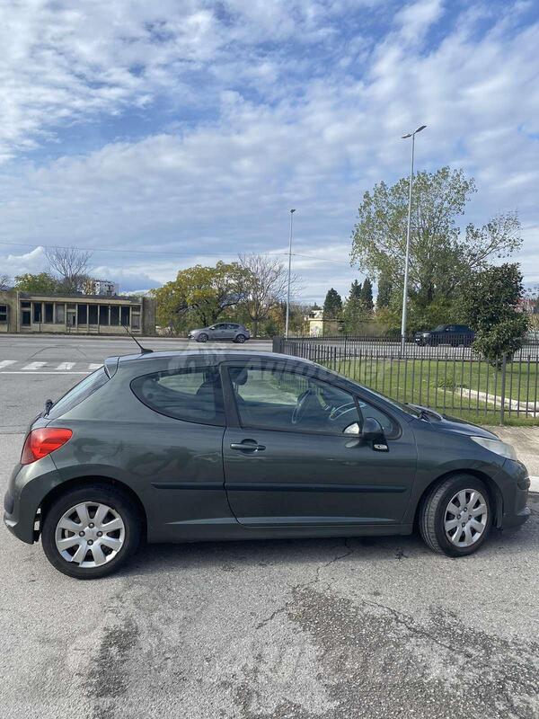 Peugeot - 207 - 1.6 HDI