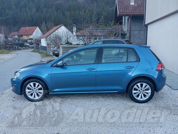 Volkswagen - Golf 7 - 1.6 TDI BLUEMOTION