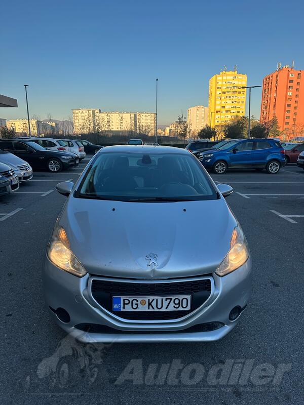 Peugeot - 208 - 1.4 DCI