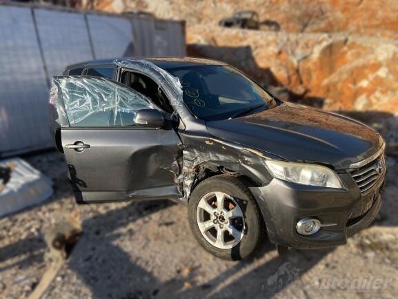 U djelovima Toyota - RAV 4 XA30 2010 2.2D