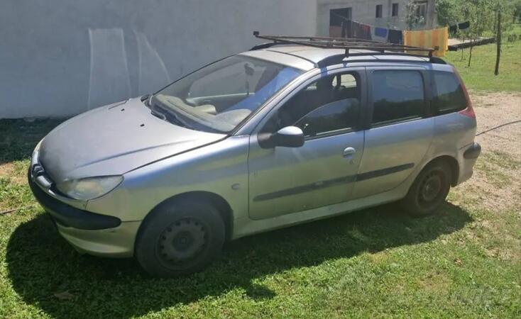 U djelovima Peugeot - 206 1.4