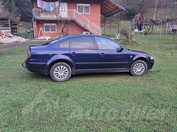 Volkswagen - Passat - 19 TDI