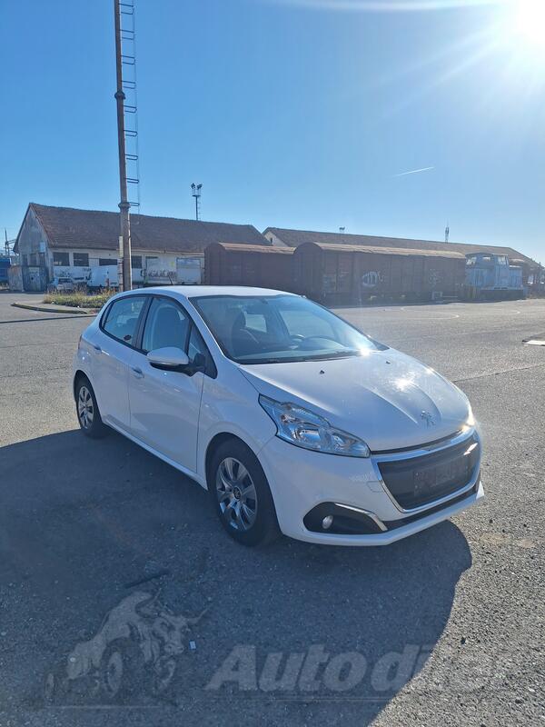 Peugeot - 208 - 1.6 HDI
